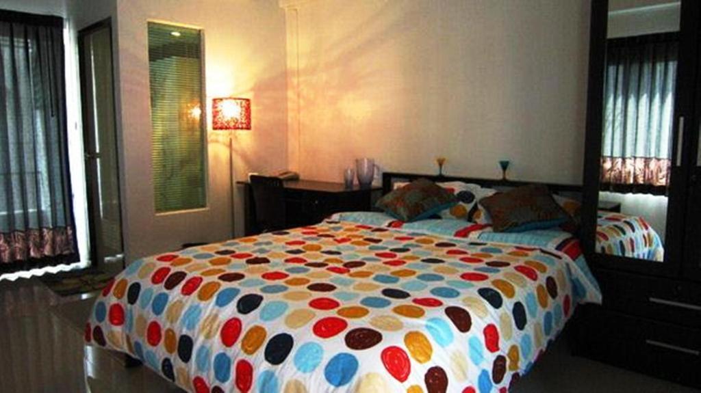 Centana Apartment Бангкок Номер фото